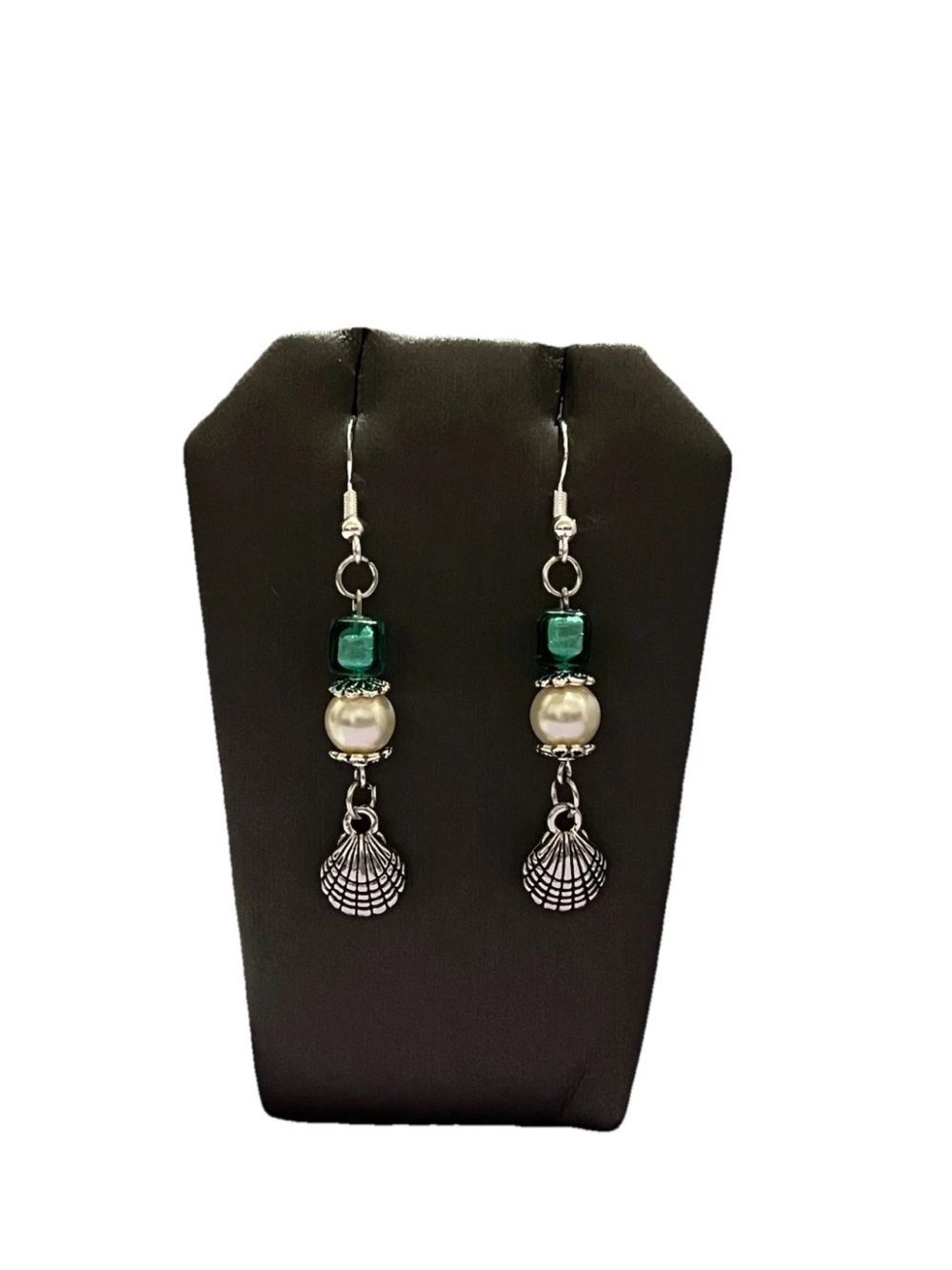 Sea Shell Faux Pearl Dangle Earrings Green Bead Accents Silver Tone Boho Beach